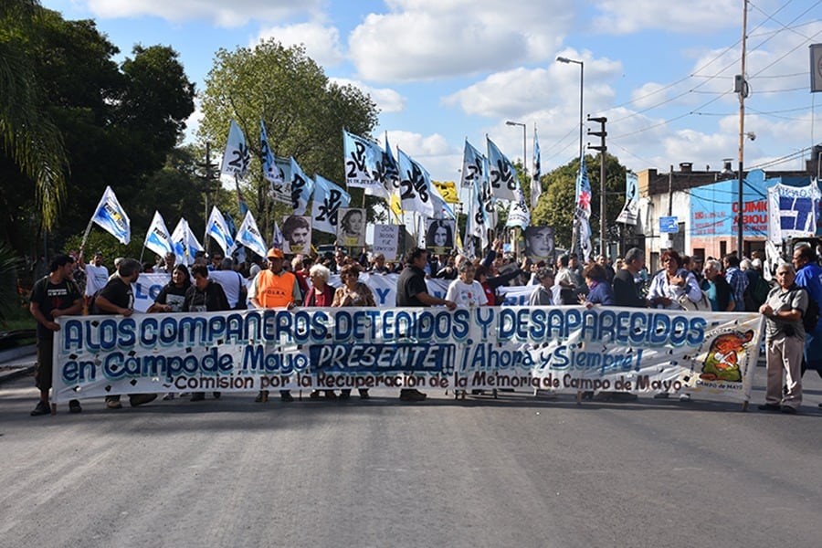 Los organismos de Derechos Humanos recibieron con mucha emoción la firma del decreto presidencial que el viernes pasado convirtió al centro de detención y tortura de Campo de Mayo en Sitio de Memoria.