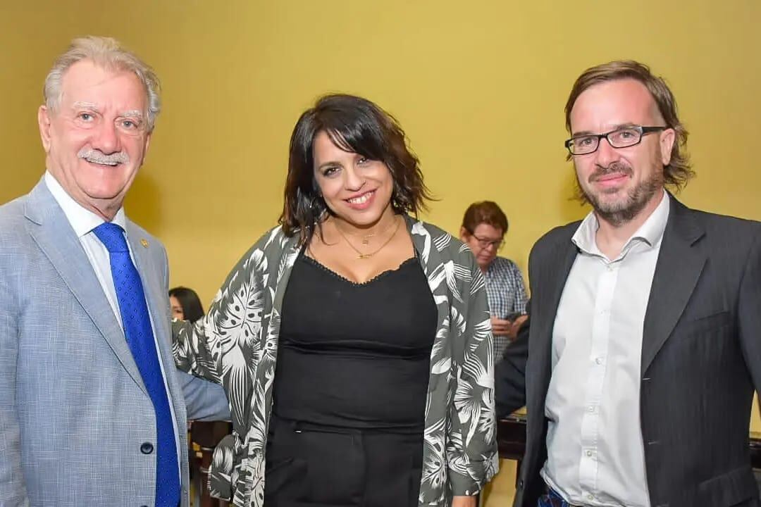 Donda junto al vicegobernador Antonio Marocco (izq) y el delegado por Salta del INADI, Gustavo Farquharson