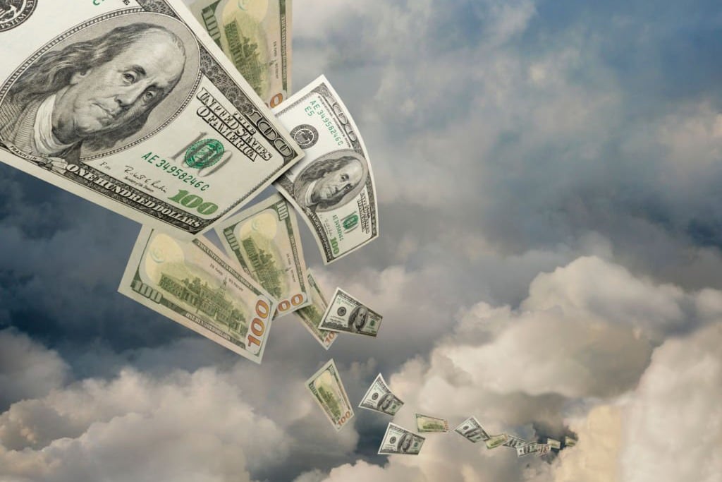 El dólar llegó a umbrales de 1000 pesos de hoy en momentos de descalabros de proporciones, como la hiperinflación.