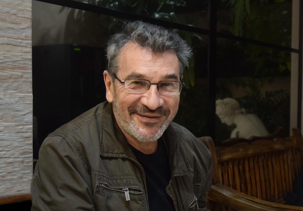 Brambilla forma parte de la junta directiva de Argentores y pertenece a la Fundación Carlos Somigliana.