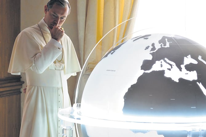 Jude Law quien modeló un personaje tan contradictorio como seductor.