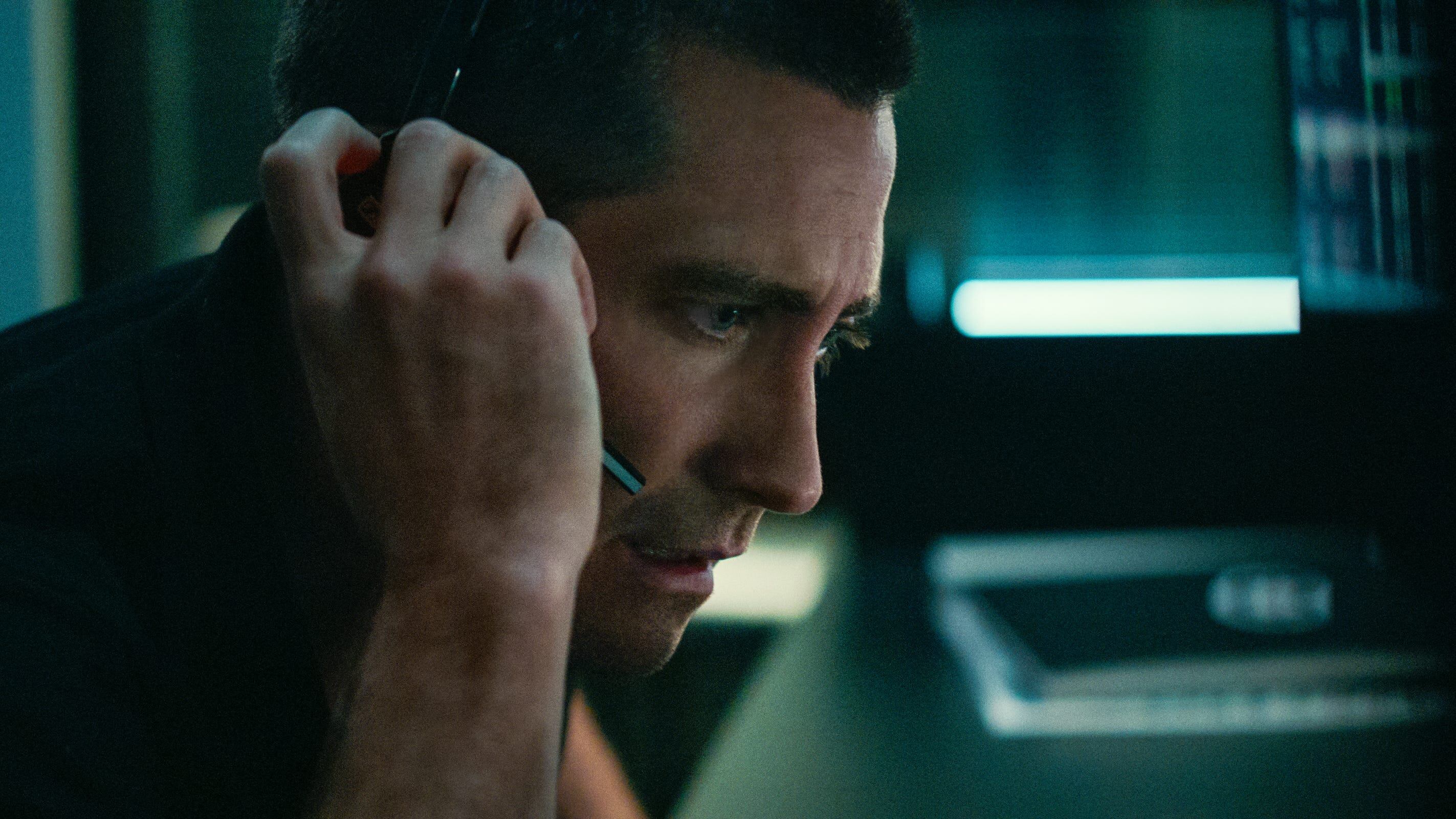 Gyllenhaal se carga toda la película al hombro.