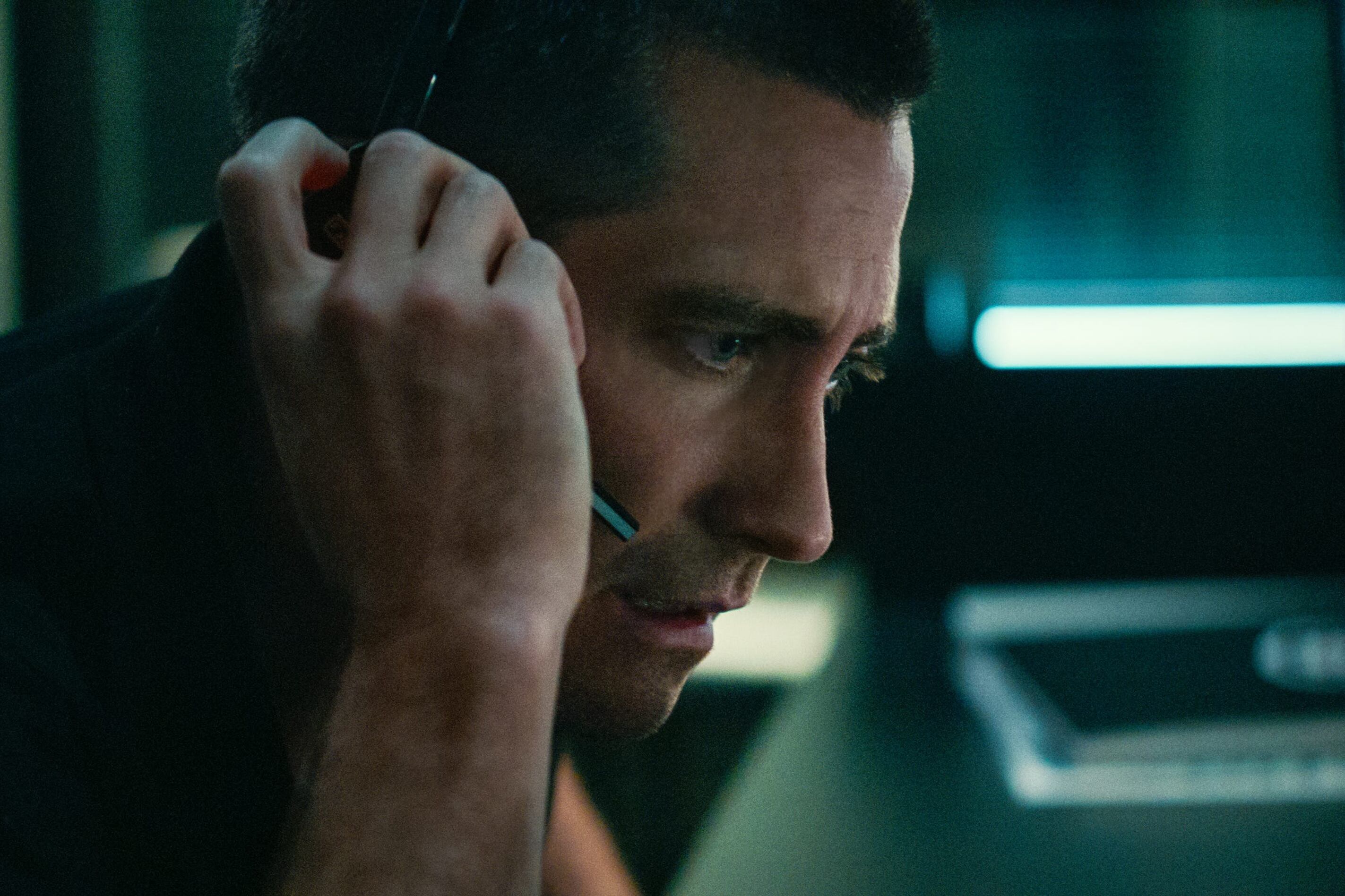 Gyllenhaal se carga toda la película al hombro.