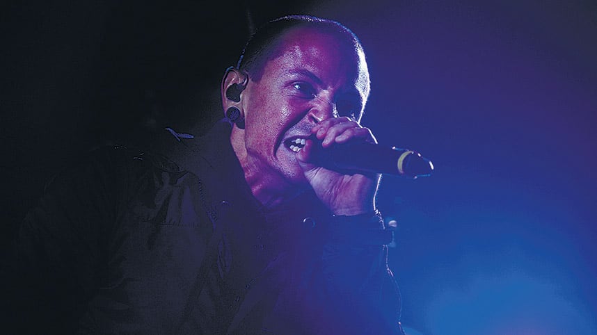 Bennington vino a Argentina por primera vez en 2010, cuando Linkin Park ofreció un show en Vélez.