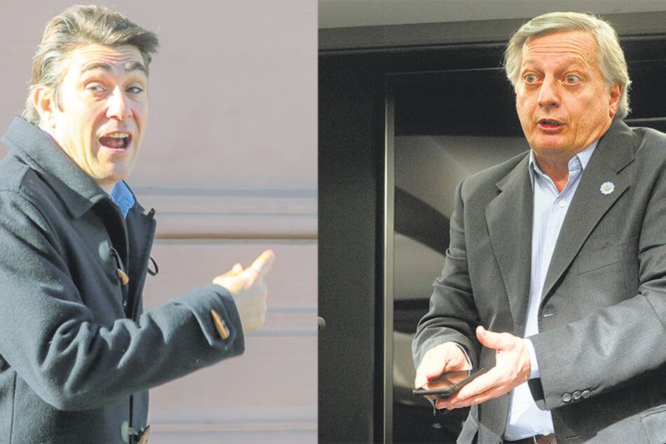 El flamante ministro de Energía, Javier Iguacel, y su antecesor, Juan José Aranguren, dos de los involucrados.