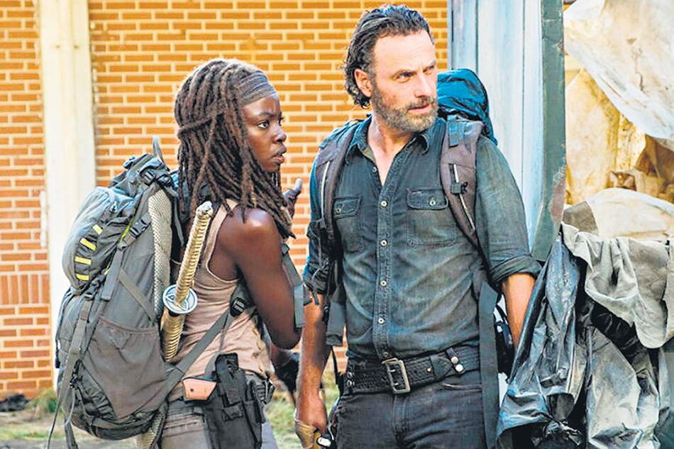 Michonne y Rick, personajes centrales de una temporada que mejoró un poco en su segunda tanda de episodios.