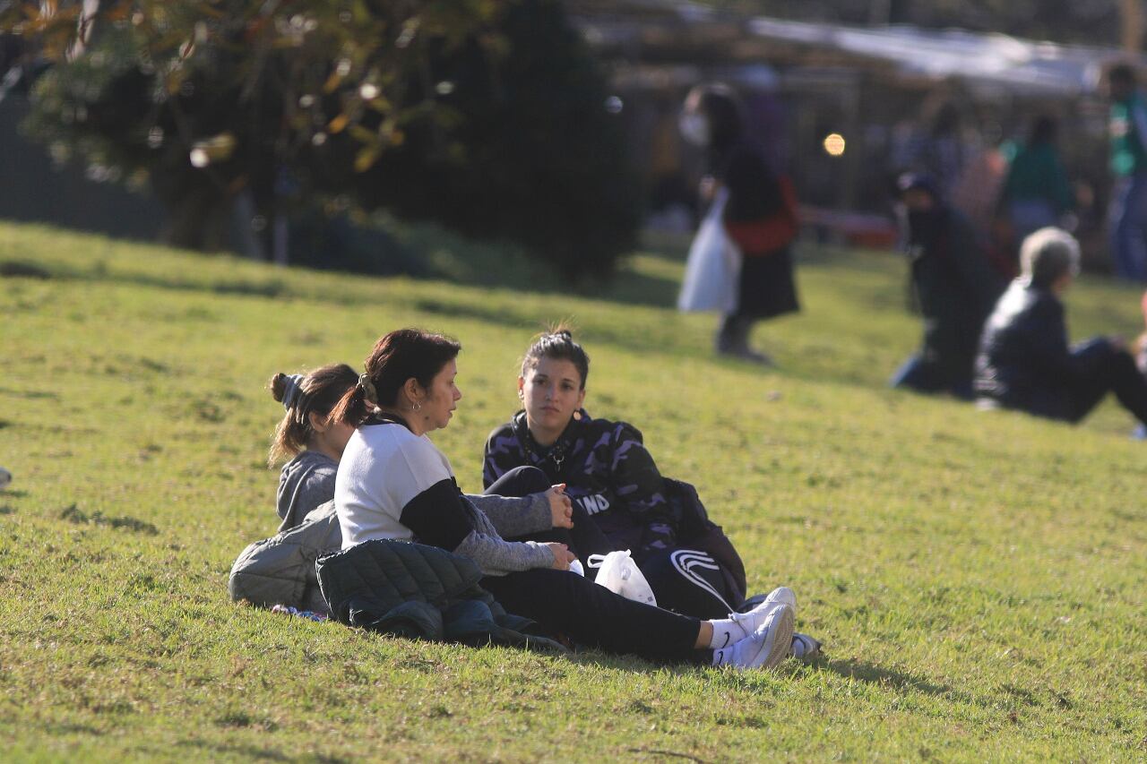 Se autorizan las actividades en espacios abiertos de hasta cien personas.