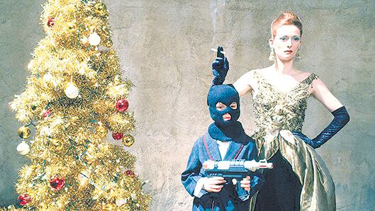 Tilda Swinton en una escena de Eduardo II (1991), versión de la pieza del isabelino Christopher Marlowe.