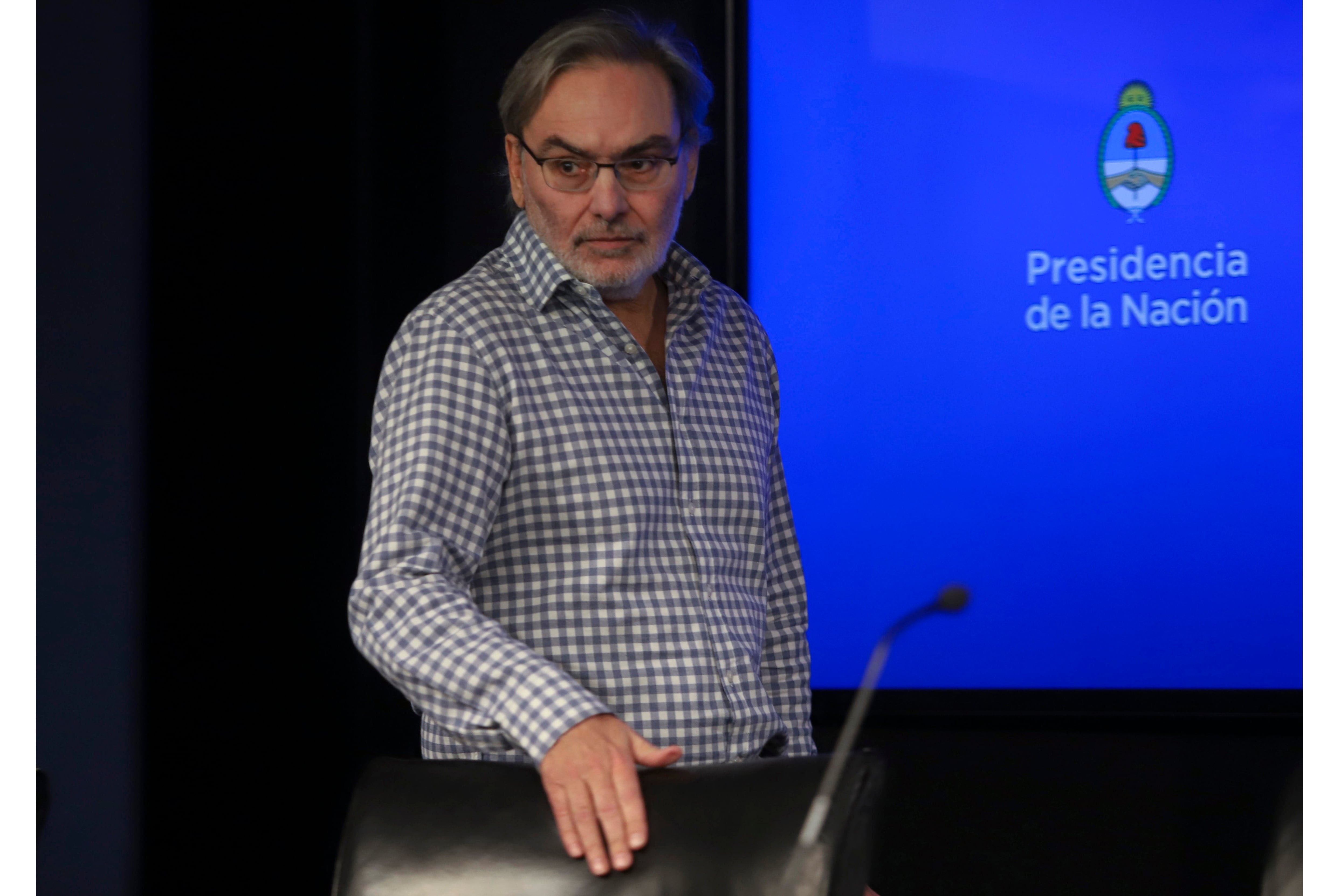 "Endeudarse en 5000 o 6000 millones de dólares para construir una nueva central nuclear no tiene sentido", dijo Lopetegui.