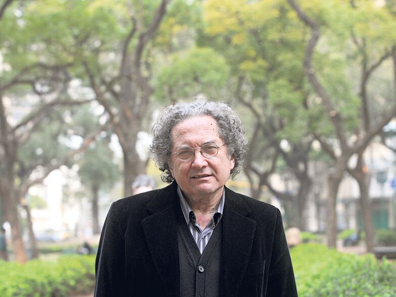 El original del libro fue realizado en las antologías que editaba Jorge Alvarez y dirigía Pirí Lugones.