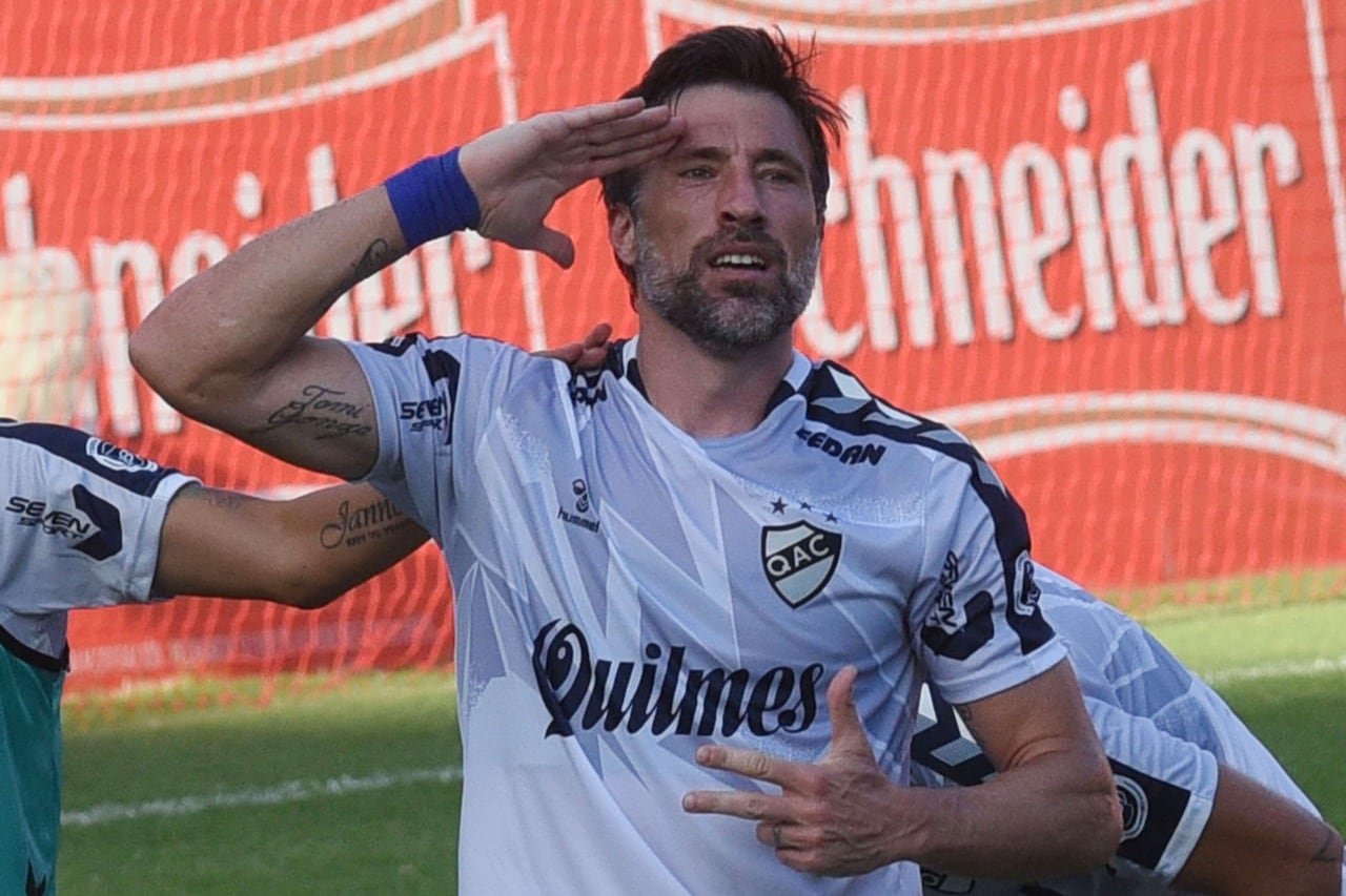 Quilmes fue el último equipo en el que militó "El Tanque" Pavone