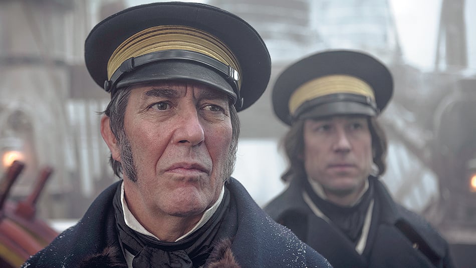 The terror se apoya además en un elenco compacto, bien balanceado.