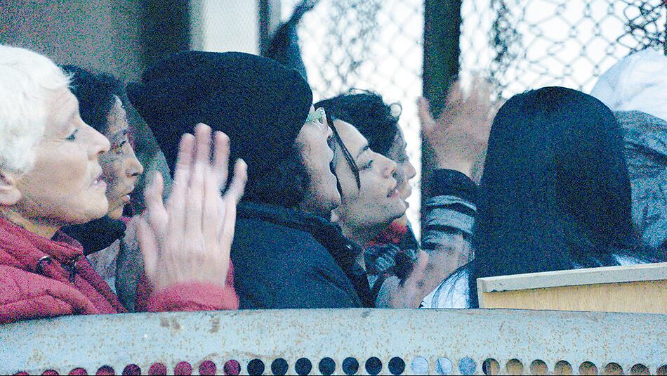 Pobres contra pobres: el de Colás es uno de esos documentales que cuenta mucho sin que lo parezca. (34380)