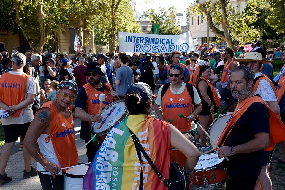 La intersindical Rosario moviliza en el marco del paro nacional.