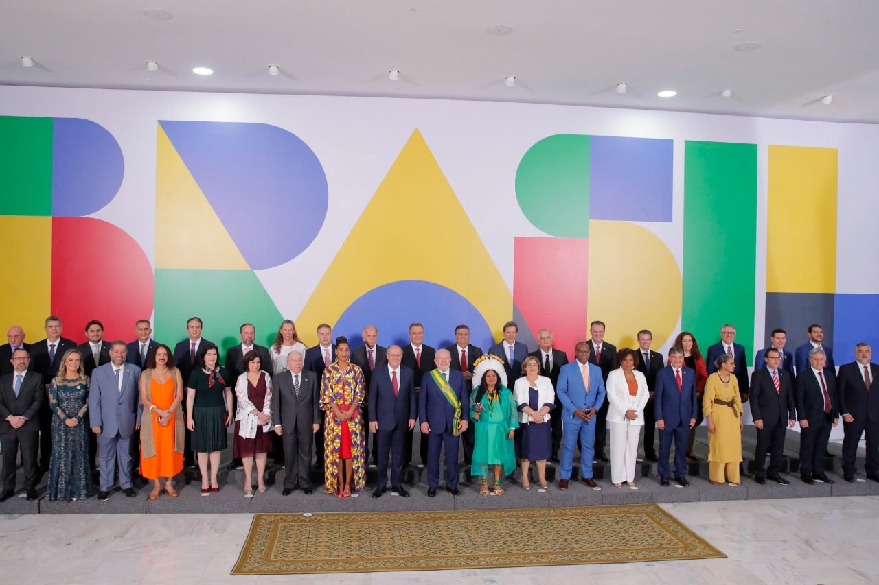 Lula posa con sus ministros durante su ceremonia de investiduraok