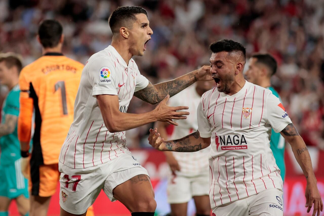 Erik Lamela festeja su gol, cuando todo era favorable al Sevilla