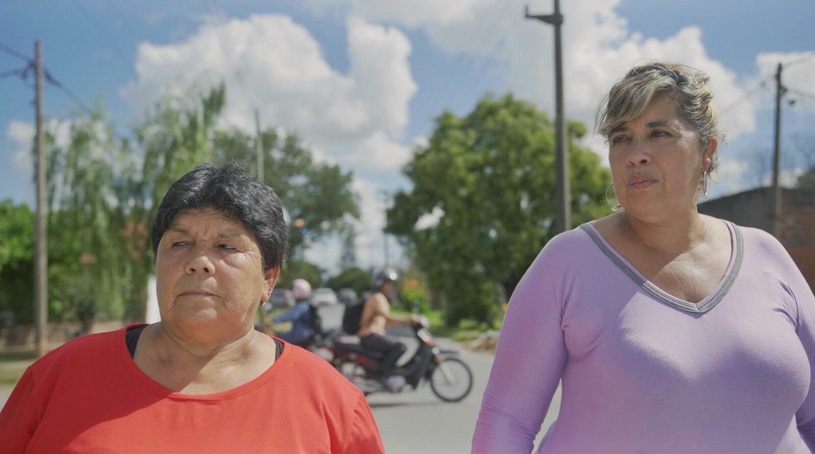 Las manzaneras aparecen en el segundo capítulo de la serie, dirigida por Lucía Lubarsky