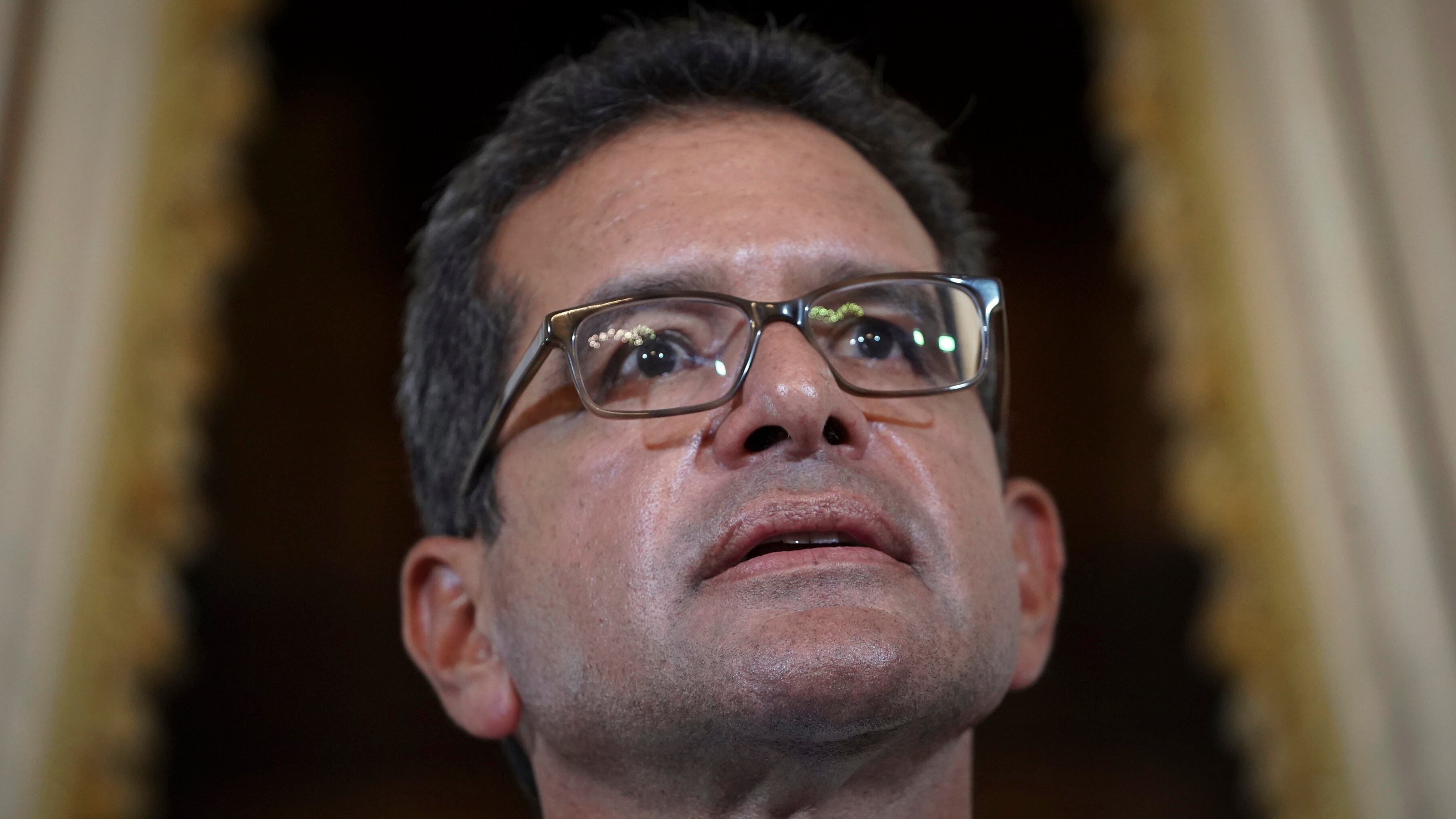 Acusan a Pierluisi de ocupar "ilegalmente" la gobernación.