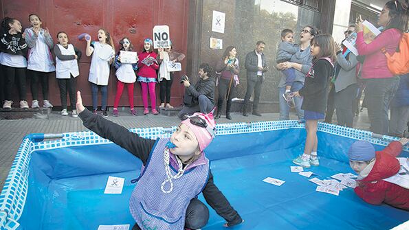 El piletazo en la Escuela Nº4 Alvarez Thomas.