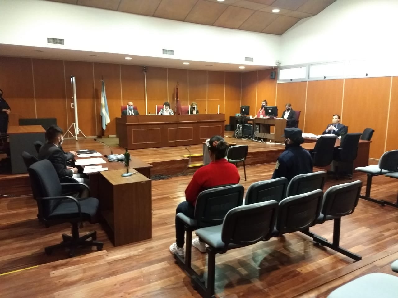 La audiencia, en una sala sin público