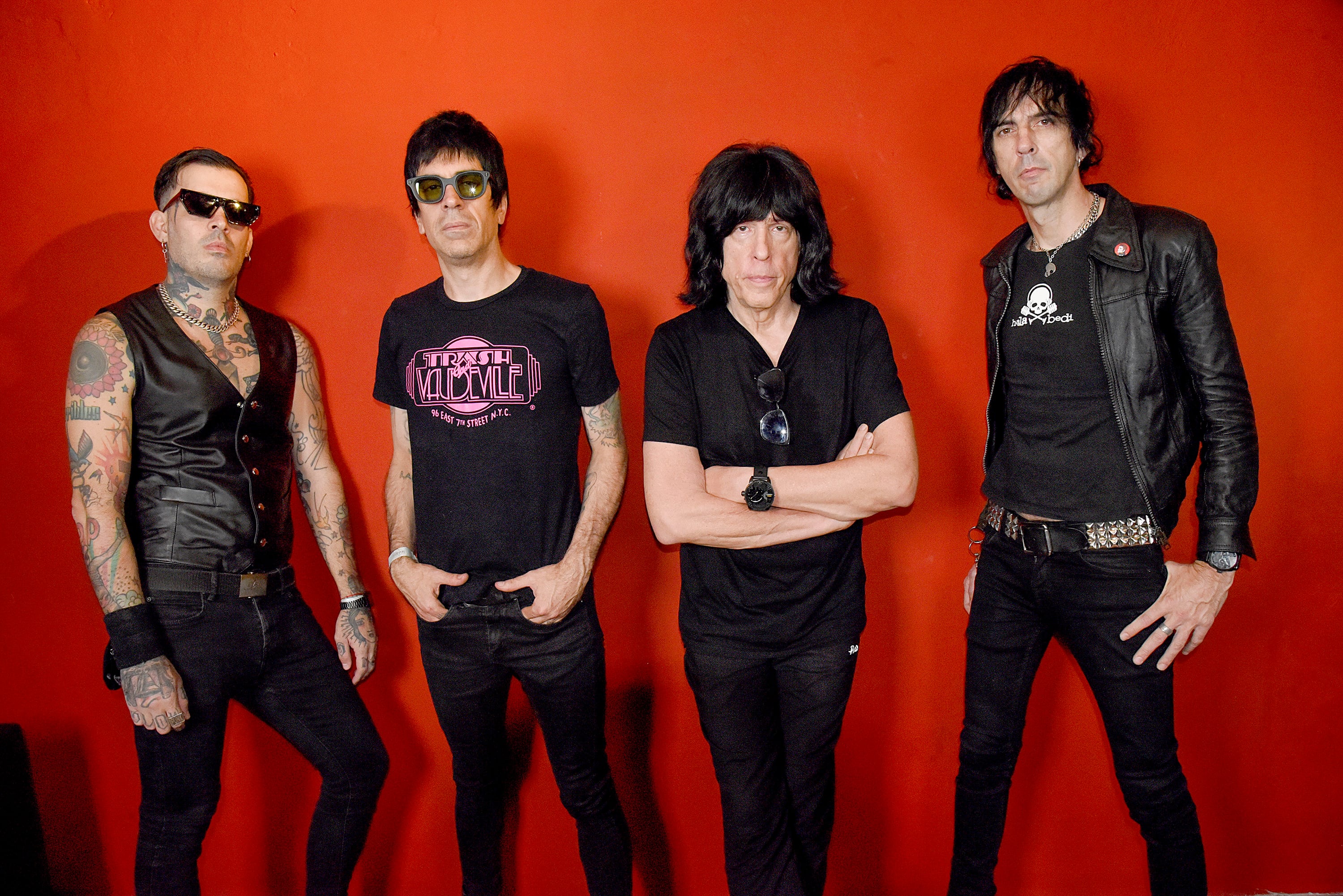 Marky Ramone junto a los músicos que lo acompañan en la Argentina.