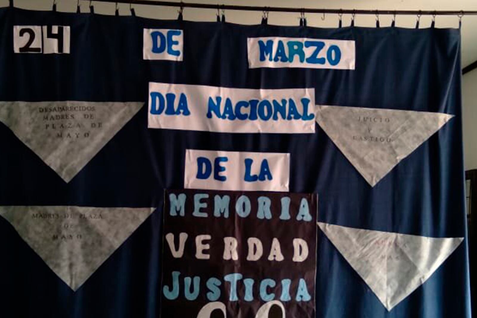 Telón de la escuela N° 4453