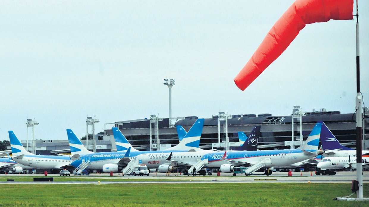 Aerolíneas Argentinas deberá trasladar los vuelos regionales a Ezeiza a partir de 2018. Sólo seguirá operando allí para cabotaje.
