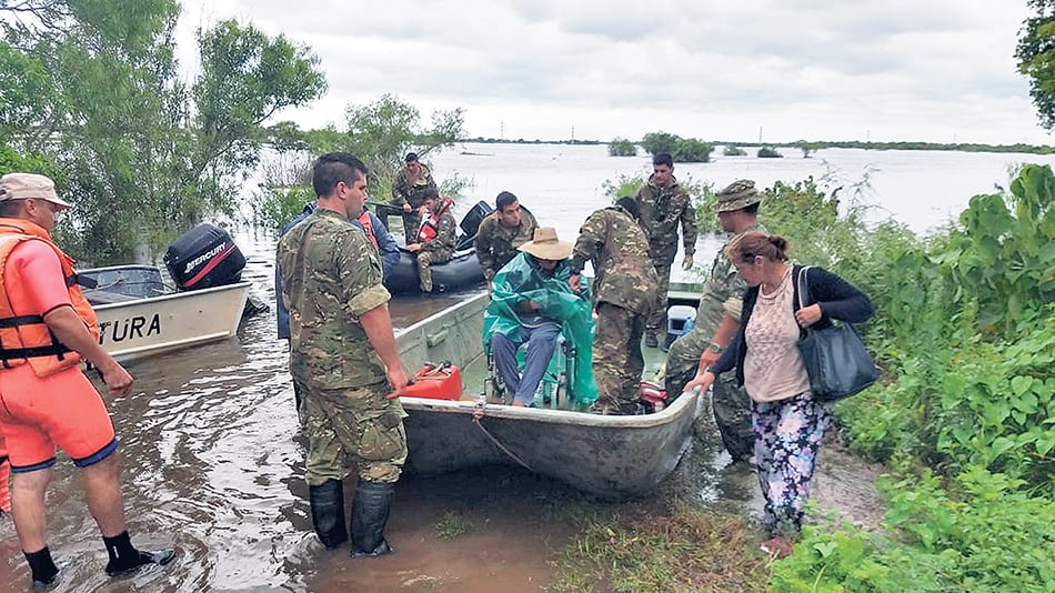 Al eliminar árboles se pierde la capacidad de absorción de la tierra.