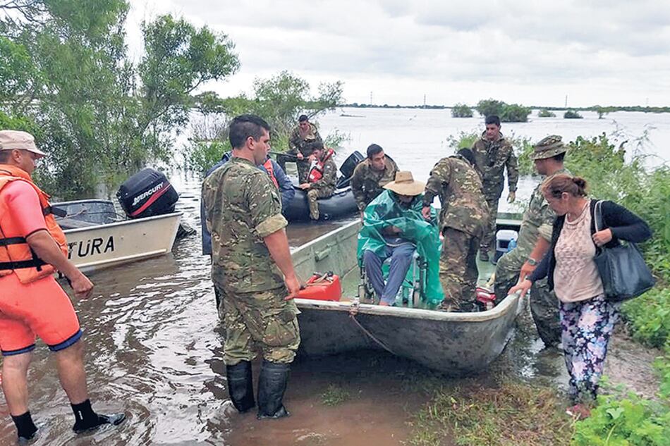 Al eliminar árboles se pierde la capacidad de absorción de la tierra.