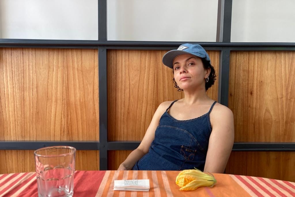 Marie Gouiric nació en Bahía Blanca, en 1985. Es licenciada en la Enseñanza de las Artes Audiovisuales. "La escritura es una gran compañía", dice a Las12.