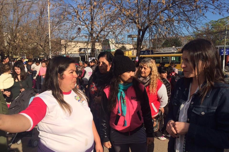 La candidata a diputada Monica Macha visitó una feria en San Miguel.