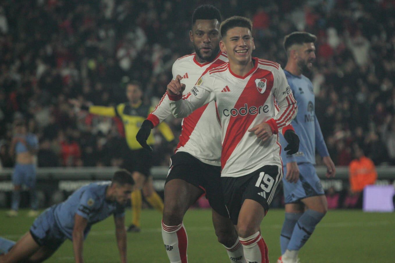 El "Diablito" Echeverri inicia el camino del éxito millonario