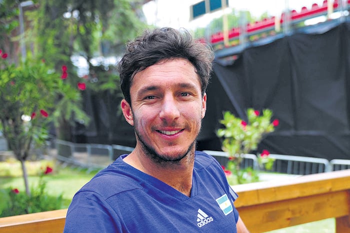 Mónaco dijo adiós en Twitter.