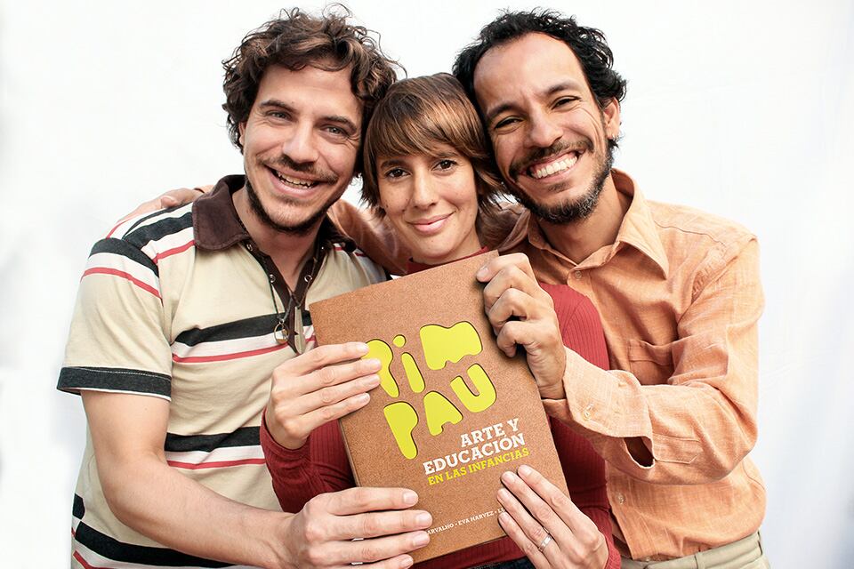 Eva Harvez, Lucho Milocco y Cássio Carvalho, el trío de Pim Pau.