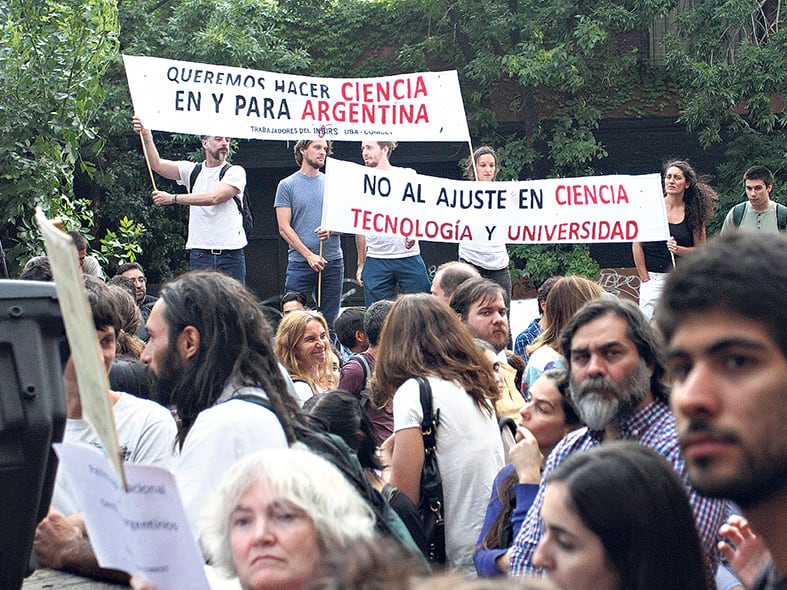 Los excluidos del Conicet, gracias al recorte de fondos, fueron 508 investigadores.