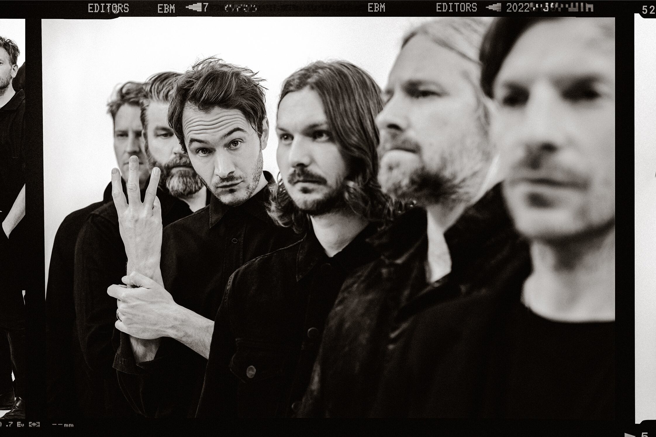 “Este álbum es una especie de sentimiento inmediato y visceral”.