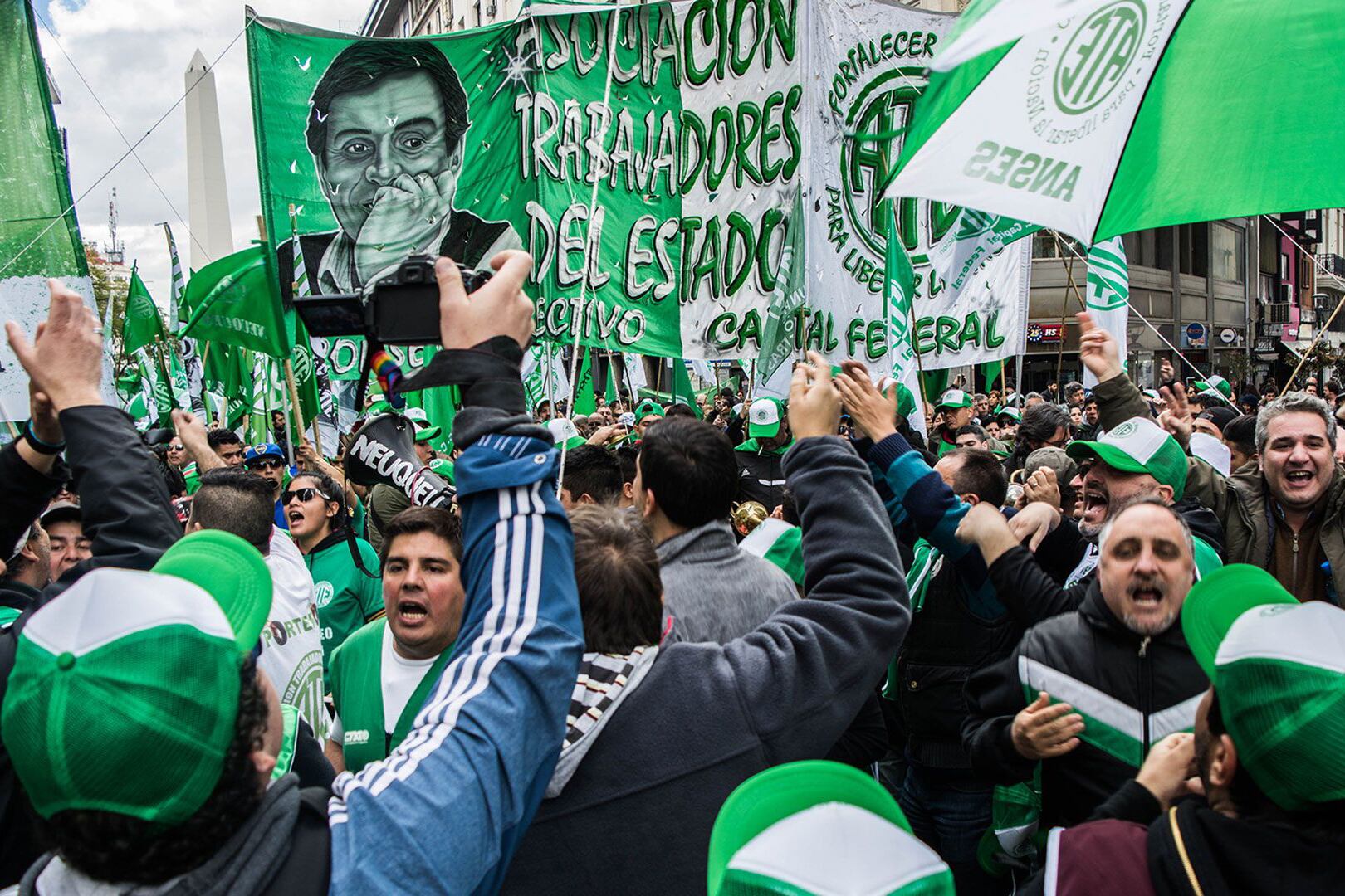 ATE le pide suma fija a Sergio Massa tras la devaluación