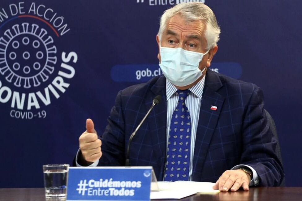 Enrique Paris, ministrode Salud de Chile.