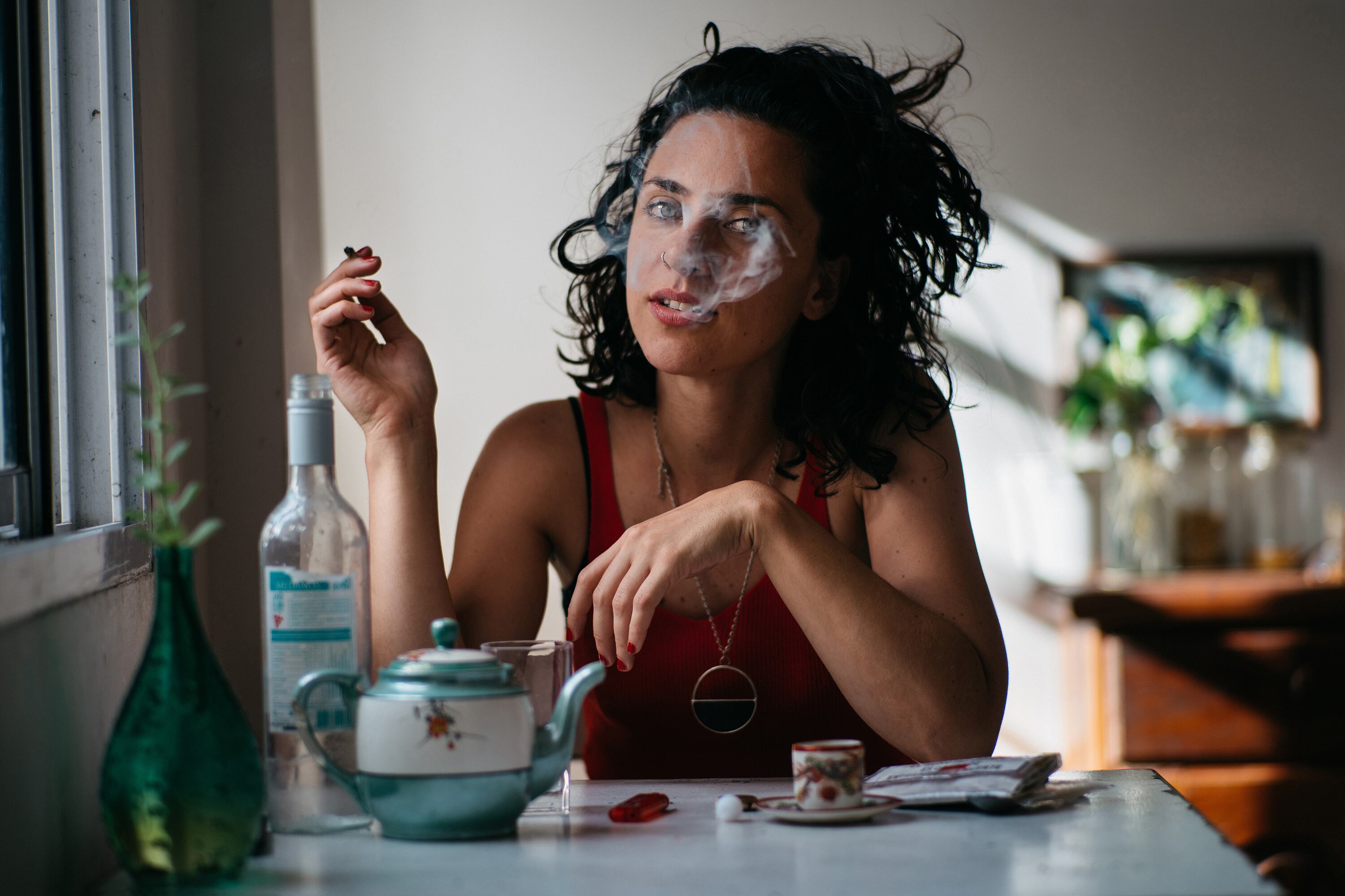 “Así pequeño como se ve fue el libro que más tiempo me llevó", dice Sucari. 