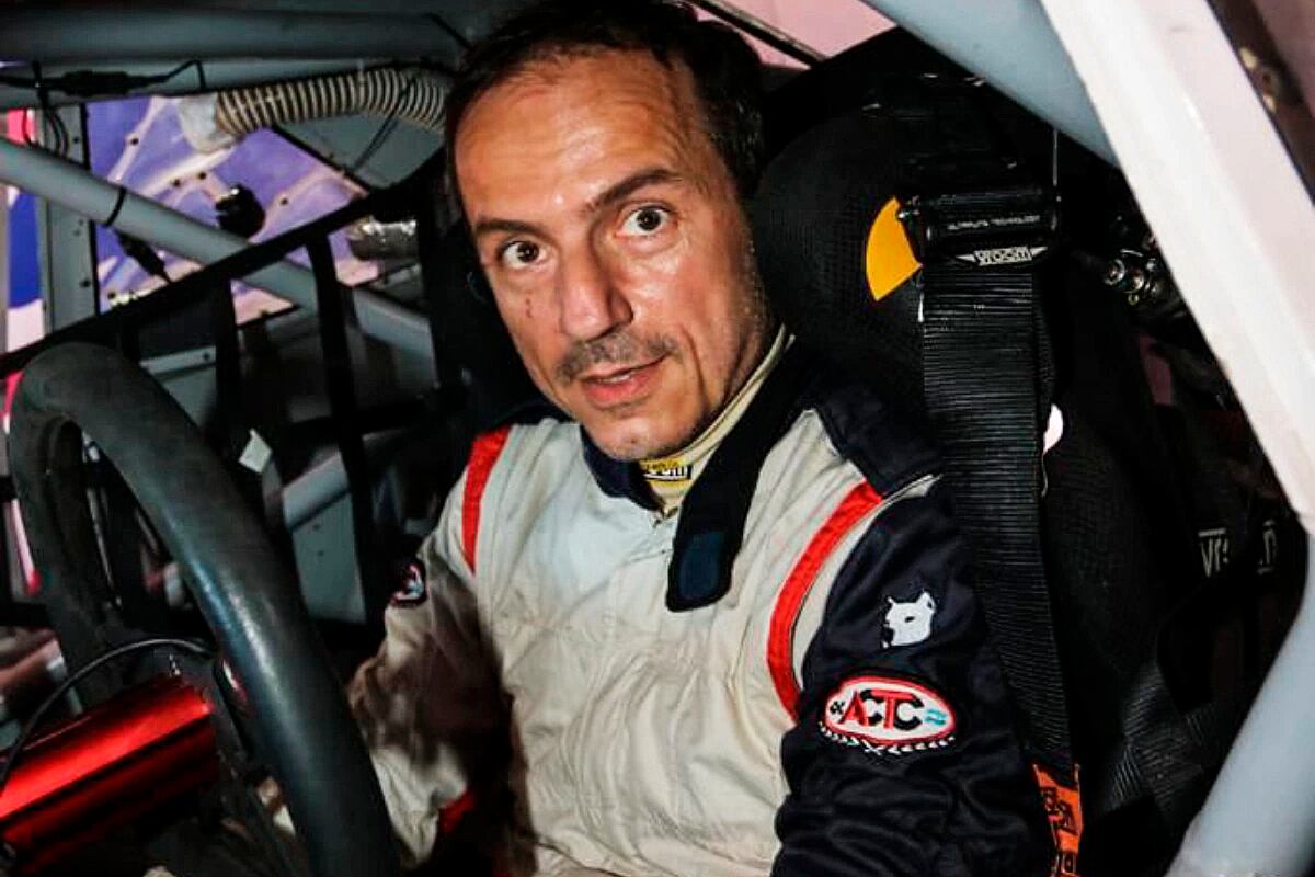 El intendente de Campana compite en el Turismo Carretera.