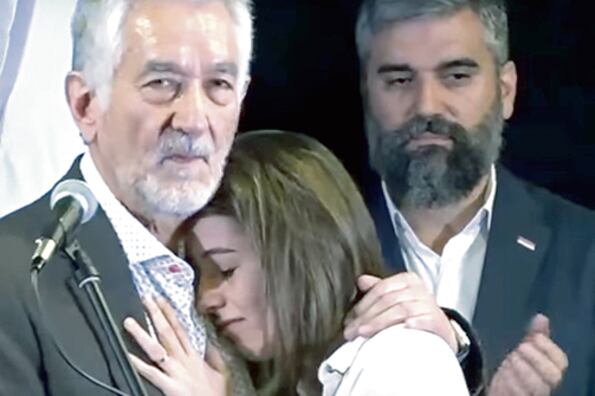 El puntano respaldó a su ex ministra y fustigó “la violación de su intimidad”.