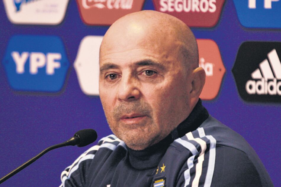 Sampaoli se reunió con 31 futbolistas, en nueve ciudades.