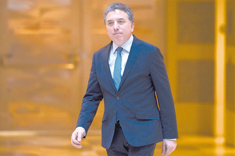 Dujovne mantendrá el jueves un encuentro con Christine Lagarde.