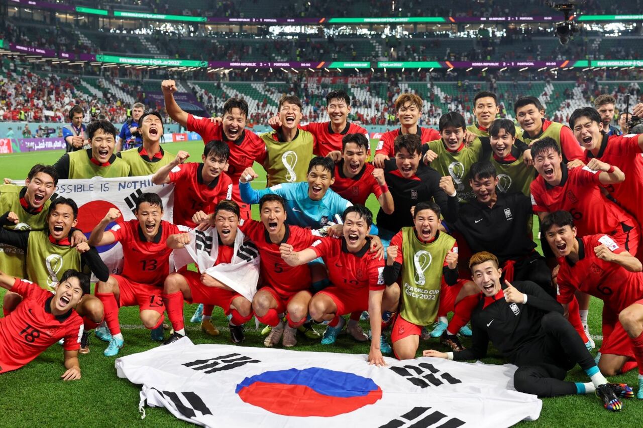 Festejo de Corea tras la obtención de su pasaje a octavos.