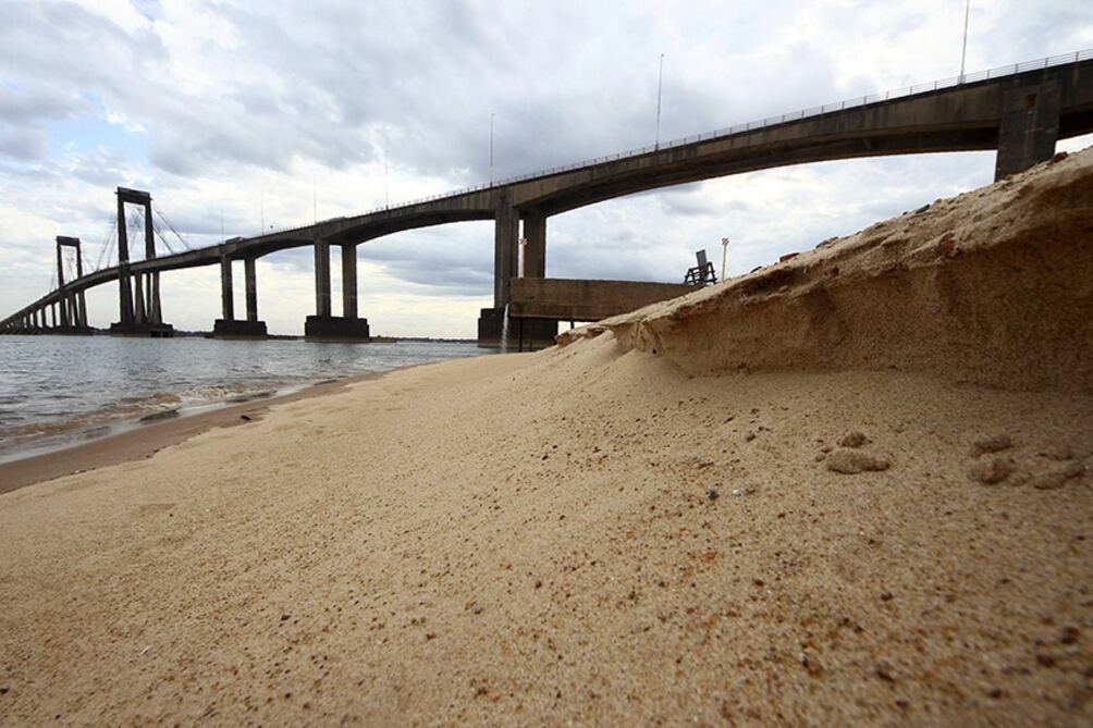 La fauna del río está siendo fuertemente afectada por la disminución del caudal del río.