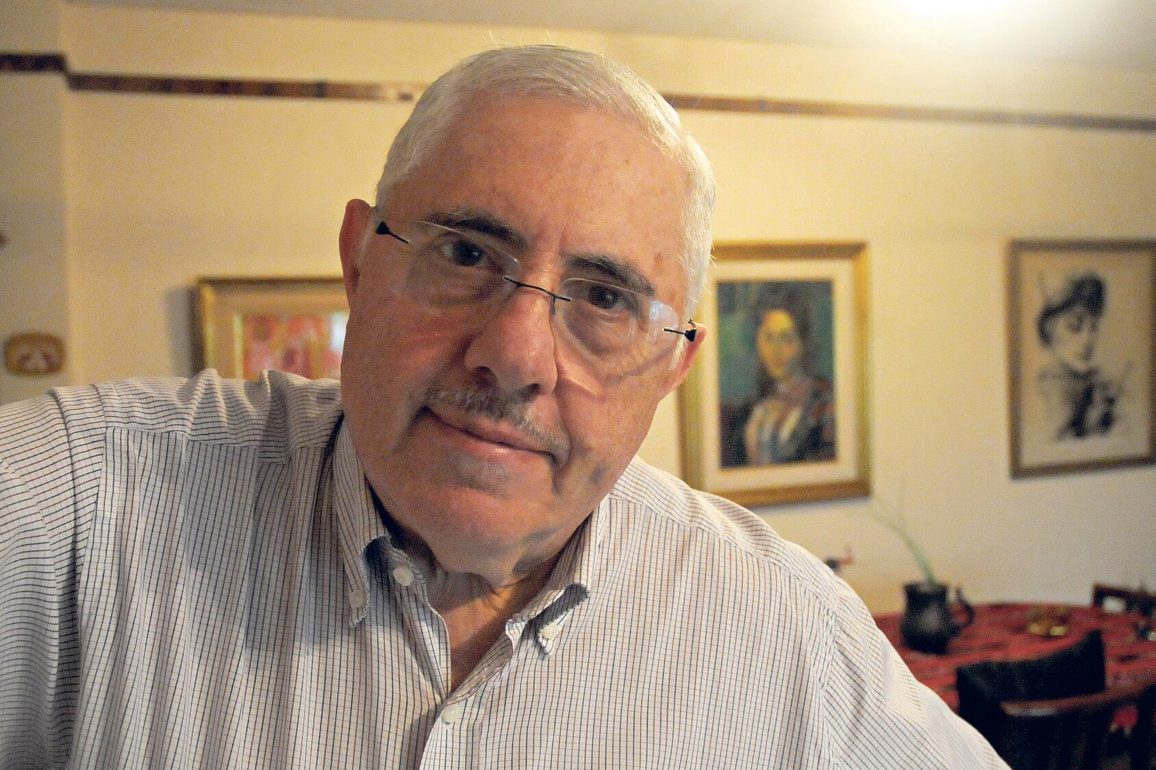 En la autobiografía de Rapoport hay influencias de Hobsbawm, Pierre Vilar, Fernand Braudel y Joseph Schumpeter.