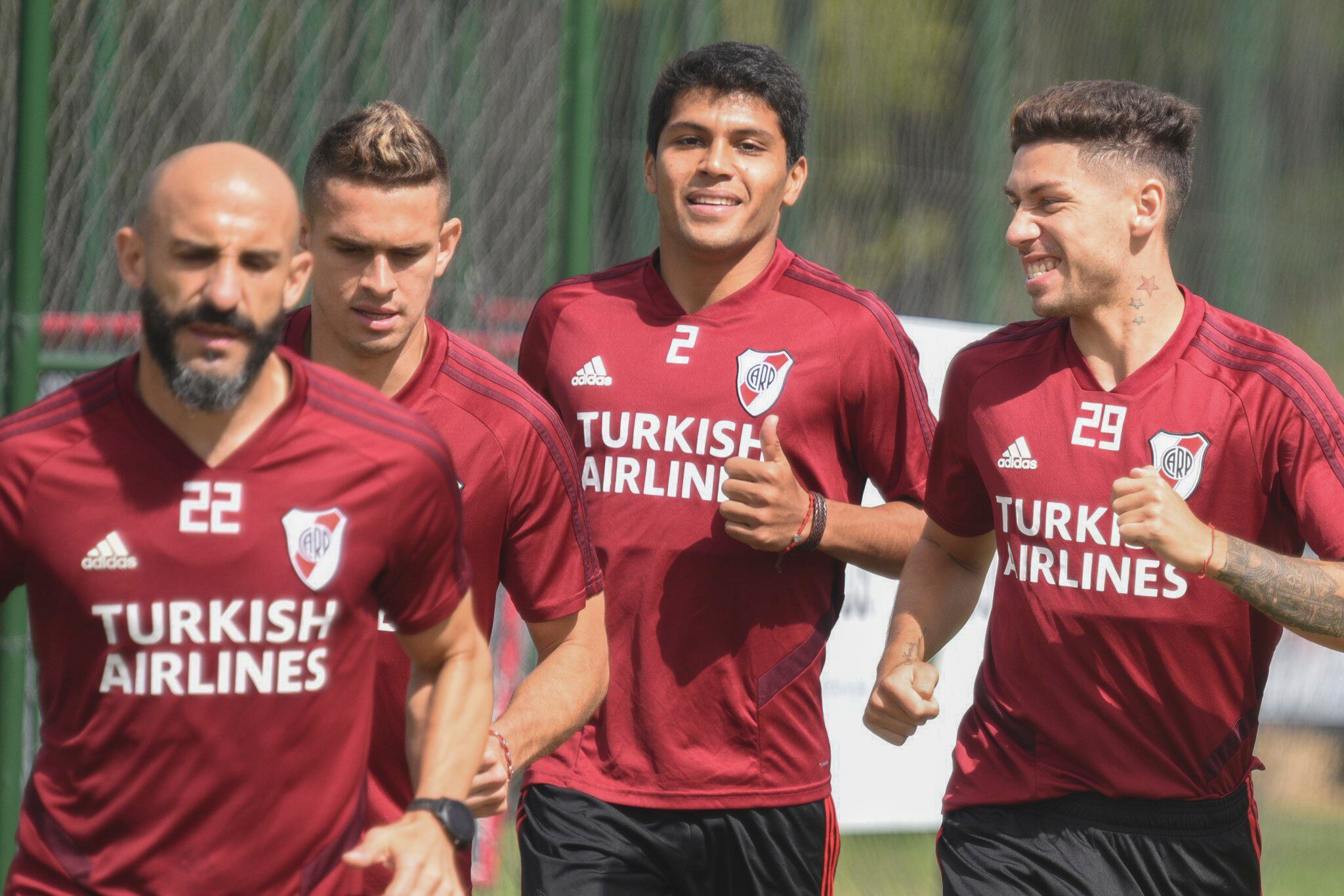 Los jugadores de River durante el entrenamiento.