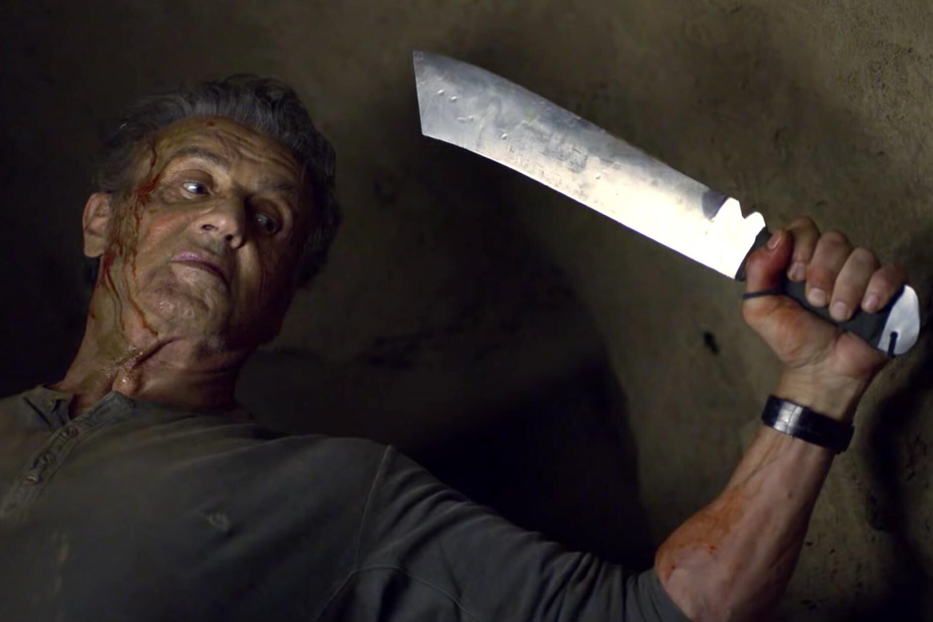 El mecanismo de continuidad de Rambo fluye de manera grotesca.