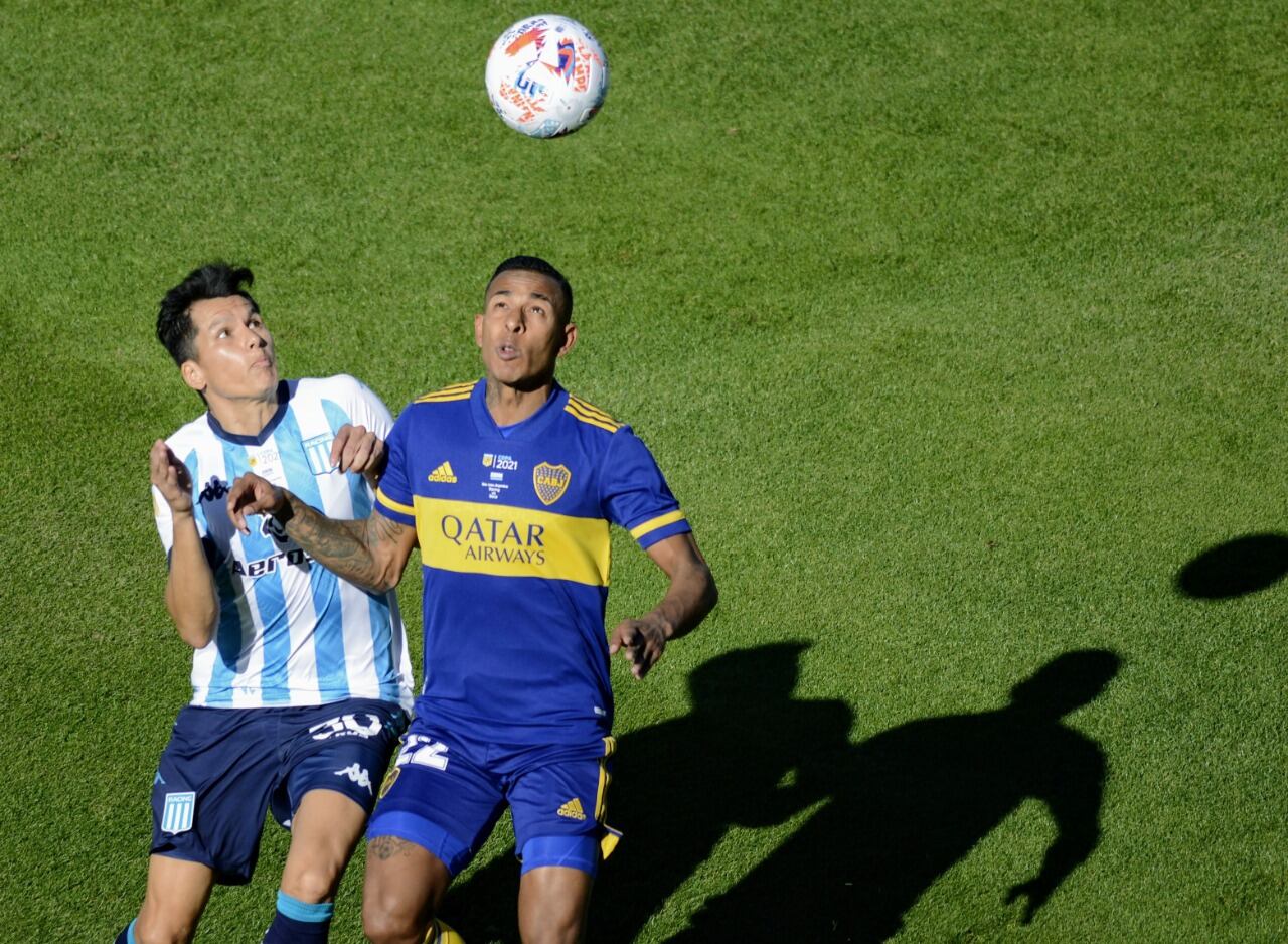 Sigali disputa la pelea con Villa, en 2021. 