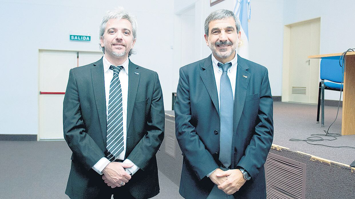 Rolando González-José y Roberto Salvarezza.